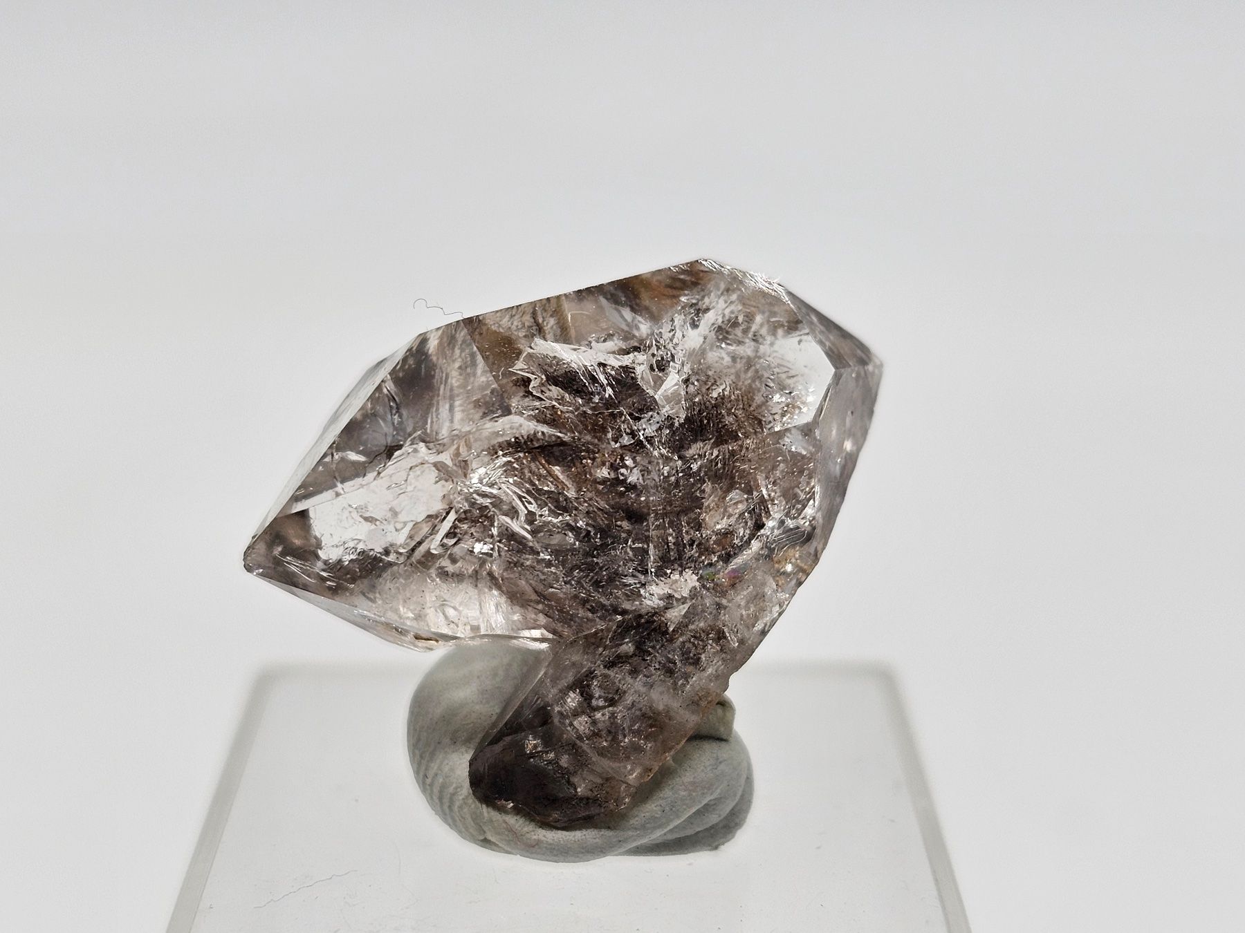 Minerali & Pietre curative: Doubly terminated Quartz with Bitumen inclusions, Ticino – Usato da Figino venduto da panshop 4