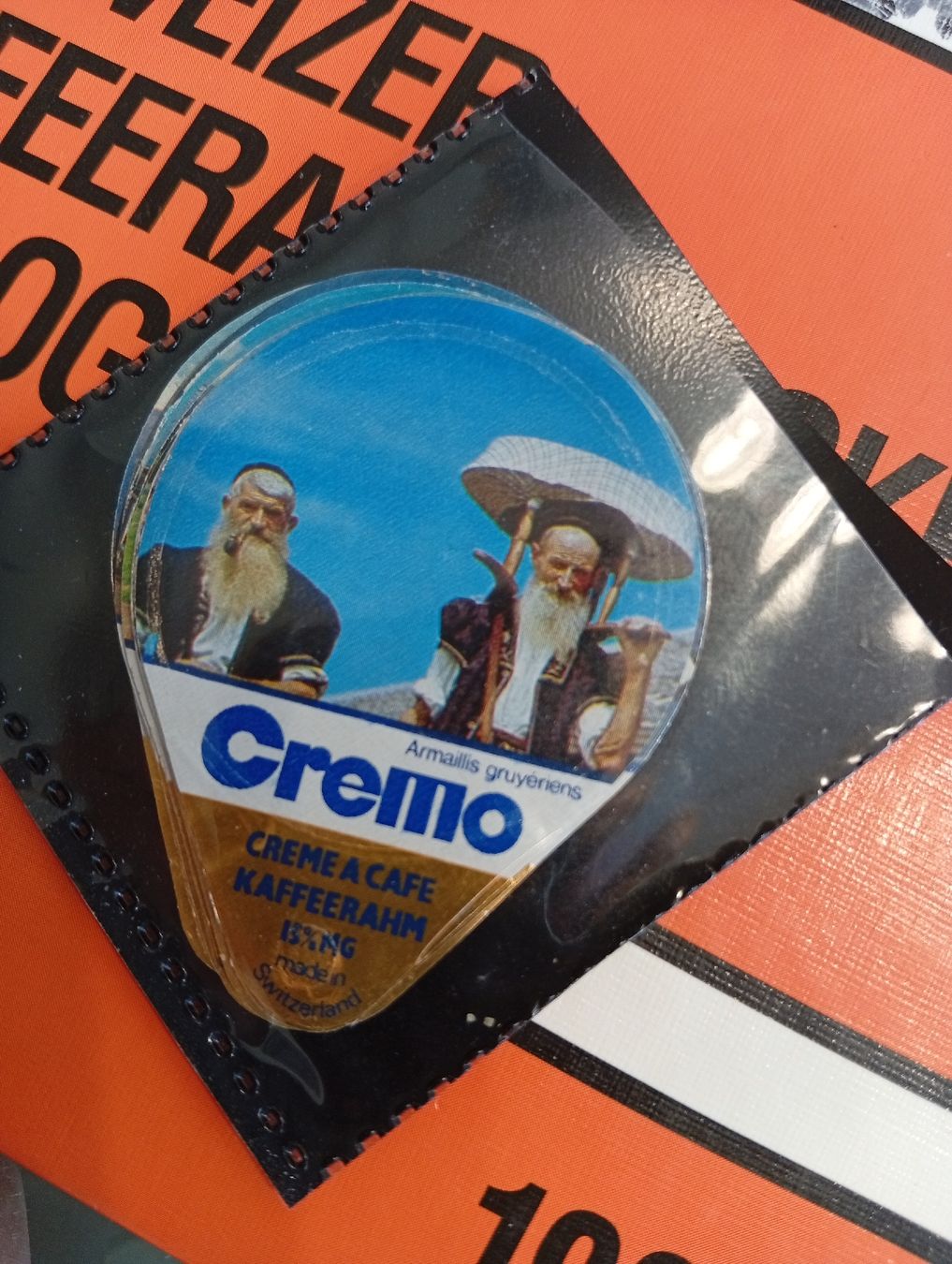 Kaffeerahmdeckel: Serie 304 C – Gebraucht aus Amriswil von thp_n68w