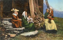 Zermatt  VS -  Bäuerinnen vom Mattertal, Pfeife rauchen 1914