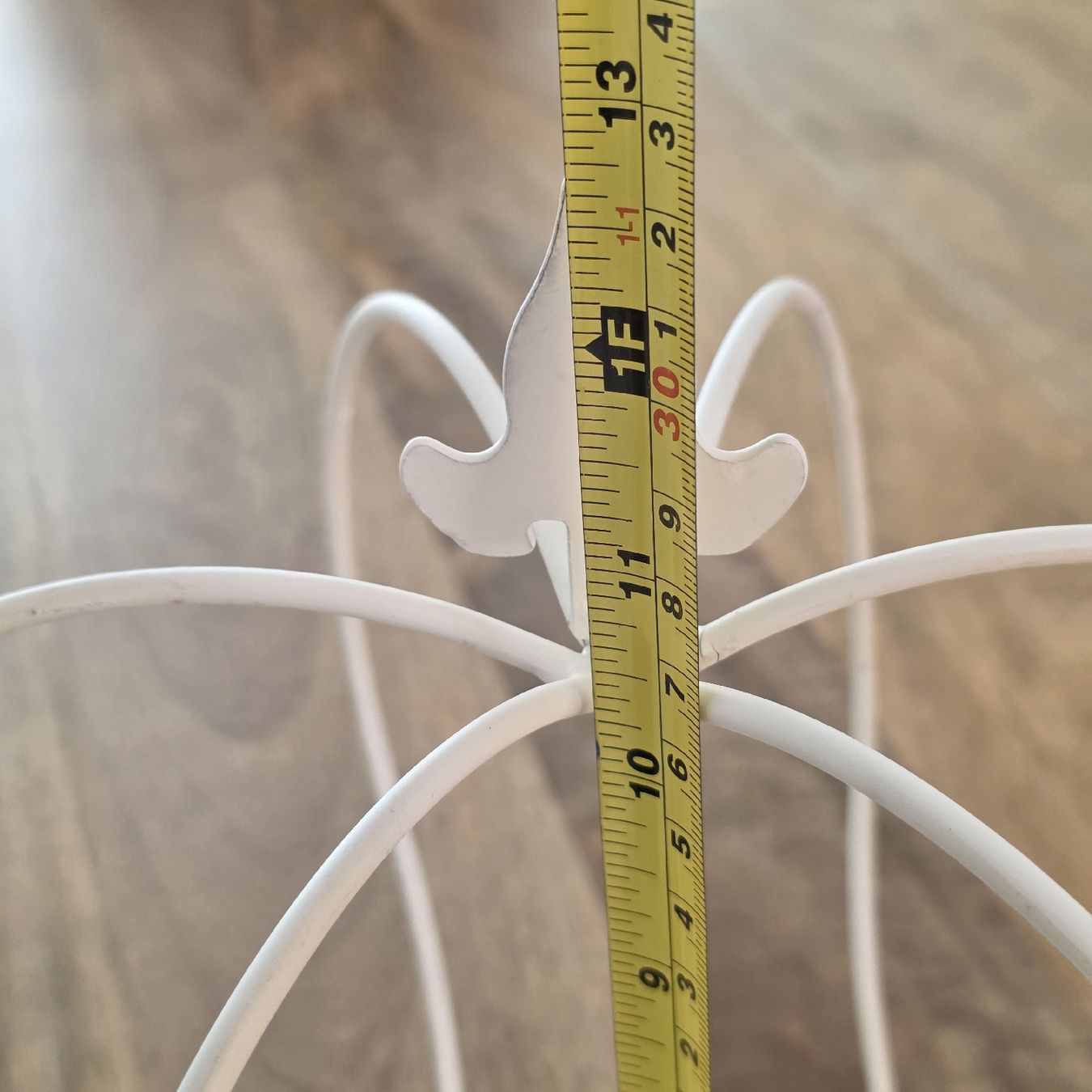Tutte le decorazioni: Deko Krone weiss Metall  – Usato da Rheinsulz venduto da Gilea 6