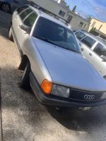 Audi 100 Avant Kombi ab Platz