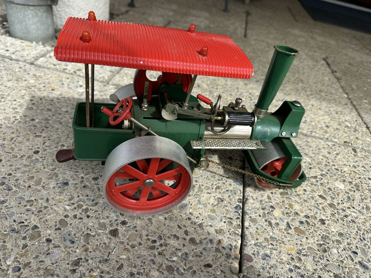 Wilesco Kit di modellismo & Modellini statici: Wilesco Old Smoky Dampfmaschine – Usato da Wettswil venduto da bernadette510