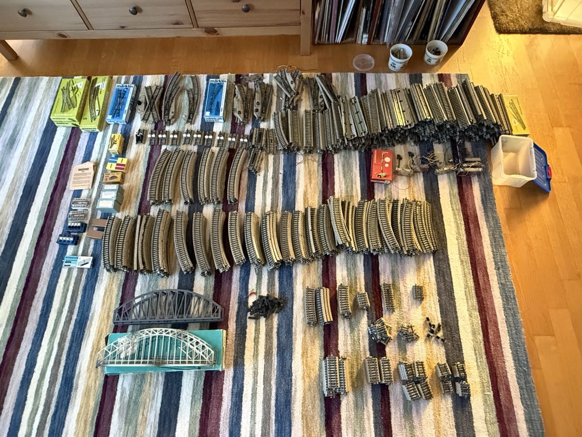 Märklin Modellini di ferrovie: Märklin M-Gleis sammlung – Usato da Horw venduto da leo_lv8r
