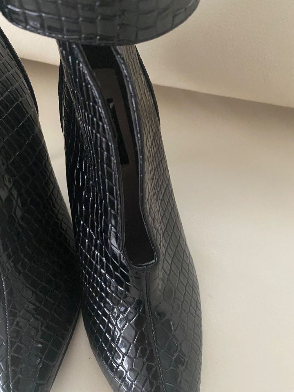 Damenschuhe: Extravaganter seltener Damen High-Heel, nero, Gr. 39 – Neu und originalverpackt aus Winkel von ferrari2022 5