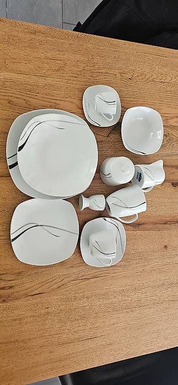 Set di piatti: Tafelservice – Usato da Gipf-Oberfrick venduto da Stefania02-91