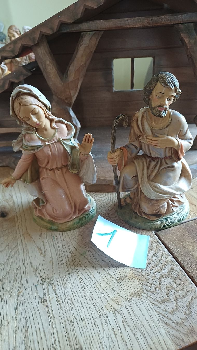 Statuette: Grosse Krippenfiguren – Usato da Flawil venduto da Naphtali