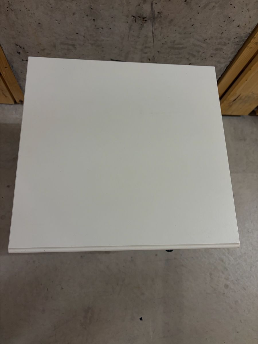 Ikea Nachttische: Zwei Nachttische  – Gebraucht aus Zürich von oli_c62l 7