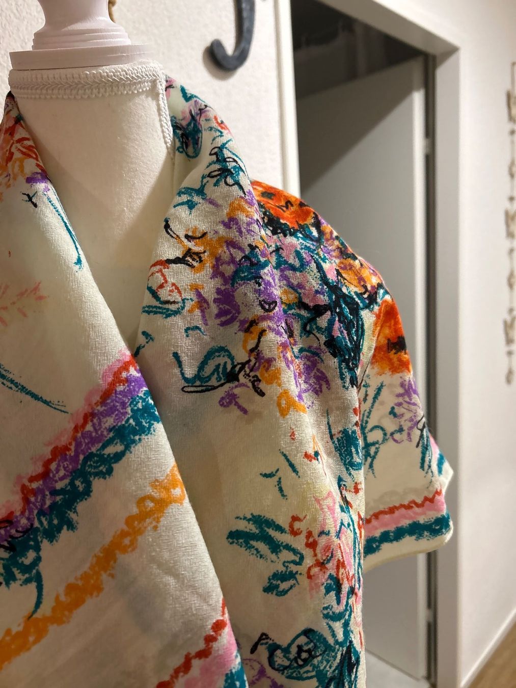 Foulard & Sciarpe: Foulard mit buntem Muster  ca. 86x86 cm – Usato da Brunnen venduto da Nala2929 2