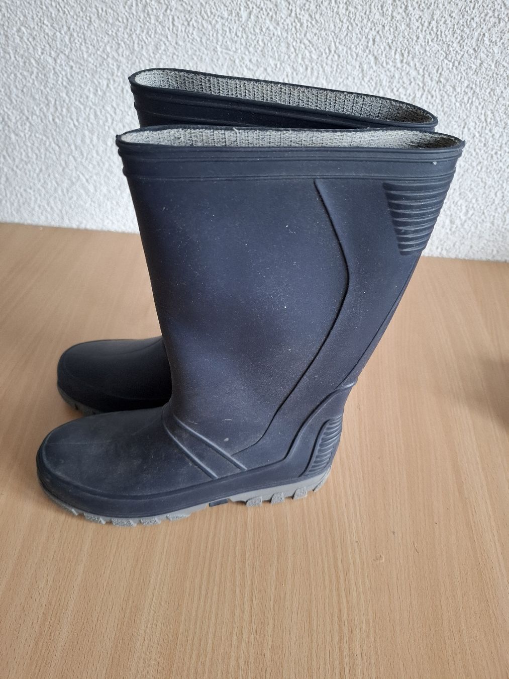 Scarpe per ragazzi: Gummistiefel Grösse 34 ***TOP-Preis*** – Usato da Roggwil BE venduto da Konda