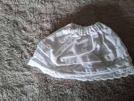 Süsses altes, Vintage Röckli mit Spitze für Puppen