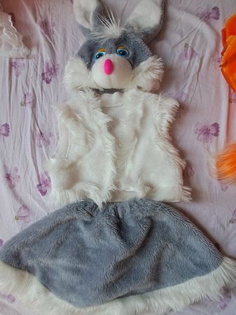 Costume déguisement  lapin(e) fille  4-6 ans