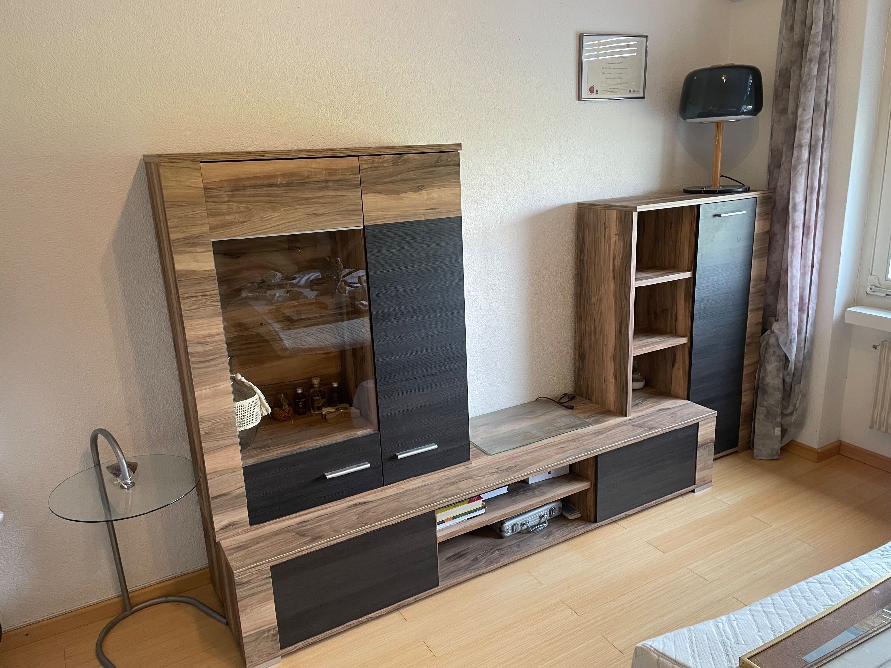 Mobili TV: Moderne Wohnwand / TV-Möbel – Usato da Stetten SH venduto da sas_hd66