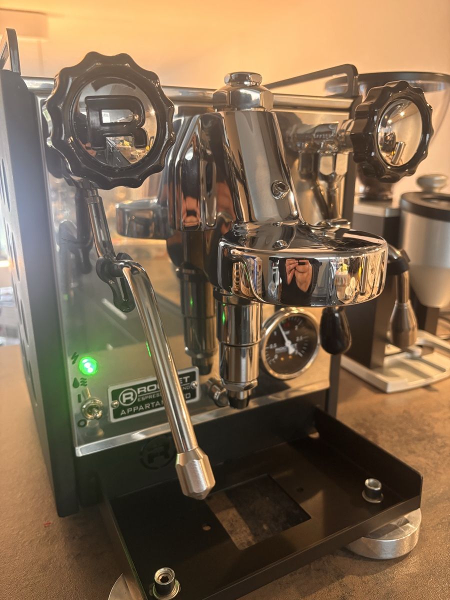 Rocket Macchine per caffè & Macchine per espresso: Rocket Appartamento + Faustino Mühle + Barista Set – Usato da Spiez venduto da EglantineSpiez 1