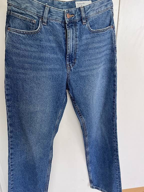 Jeans: Esprit Jeans – Gebraucht aus Dübendorf von Ezeani 2