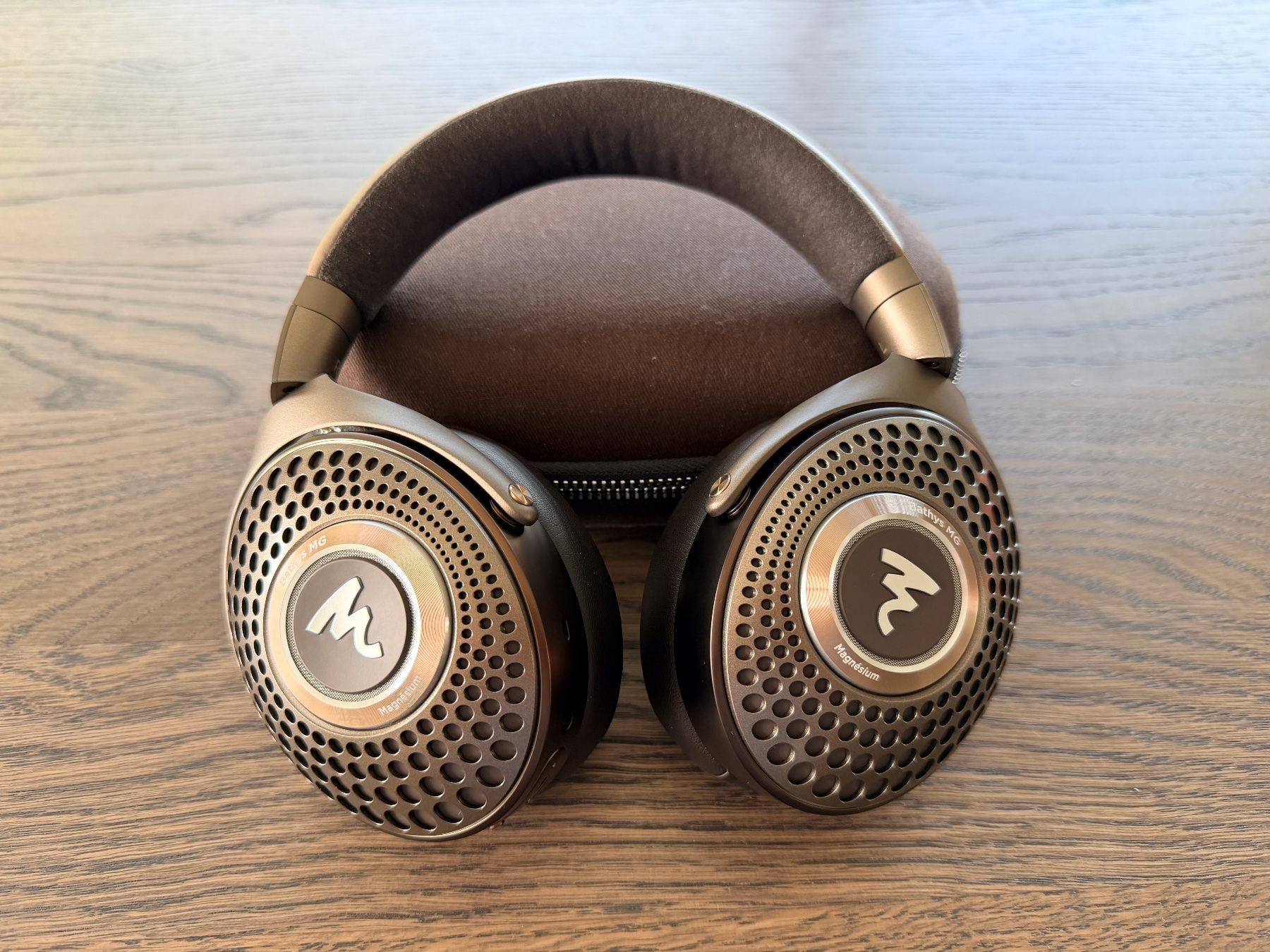 Focal Cuffie: Focal Bathys MG luxury wireless ANC headphones – Usato da Zürich venduto da bartekn3