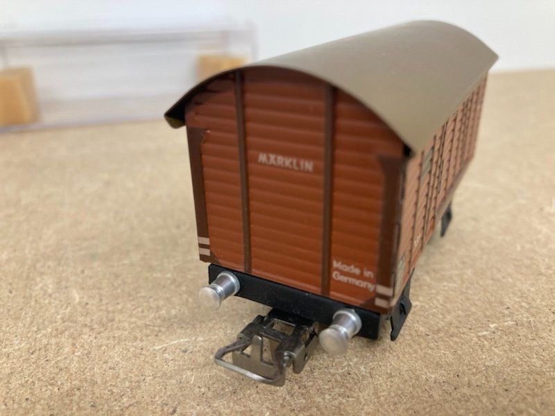 Märklin Trains électriques: Märklin H0 381 gedeckter Güterwagen Blech – D'occasion à Büsserach par ModellbahnDepot 5