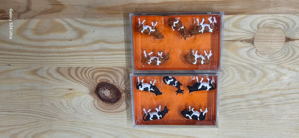 NOCH Figuren-Set „Kühe Schwarz-weiß“ XL – 21 Handbemalte Tiere Für Spur H0, Nachhaltige Verpackung
