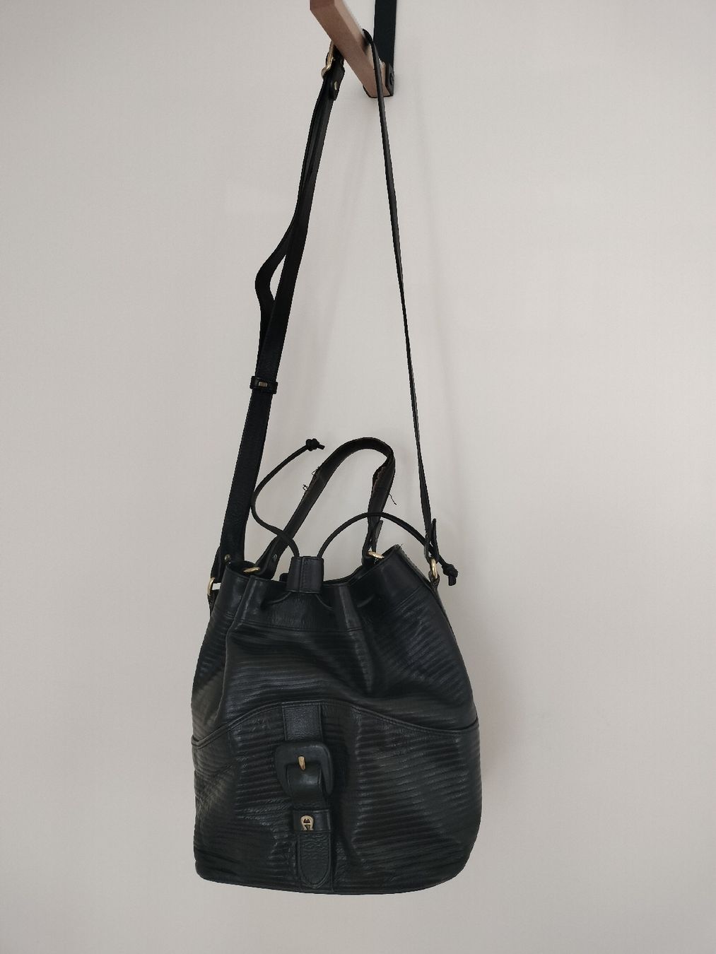 Aigner Borse da donna: Aigner  Beutelledertasche – Usato da Meinier venduto da hwe_zky5
