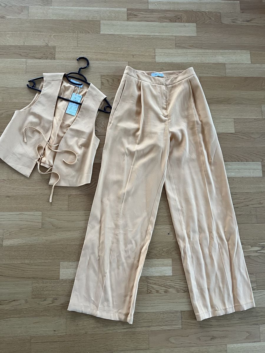 Completi & Tailleur: Zweiteiler -reserved Gr. 36/34 damenanzug – Nuovo (secondo la descrizione) da Zürich venduto da ufe_f5q5