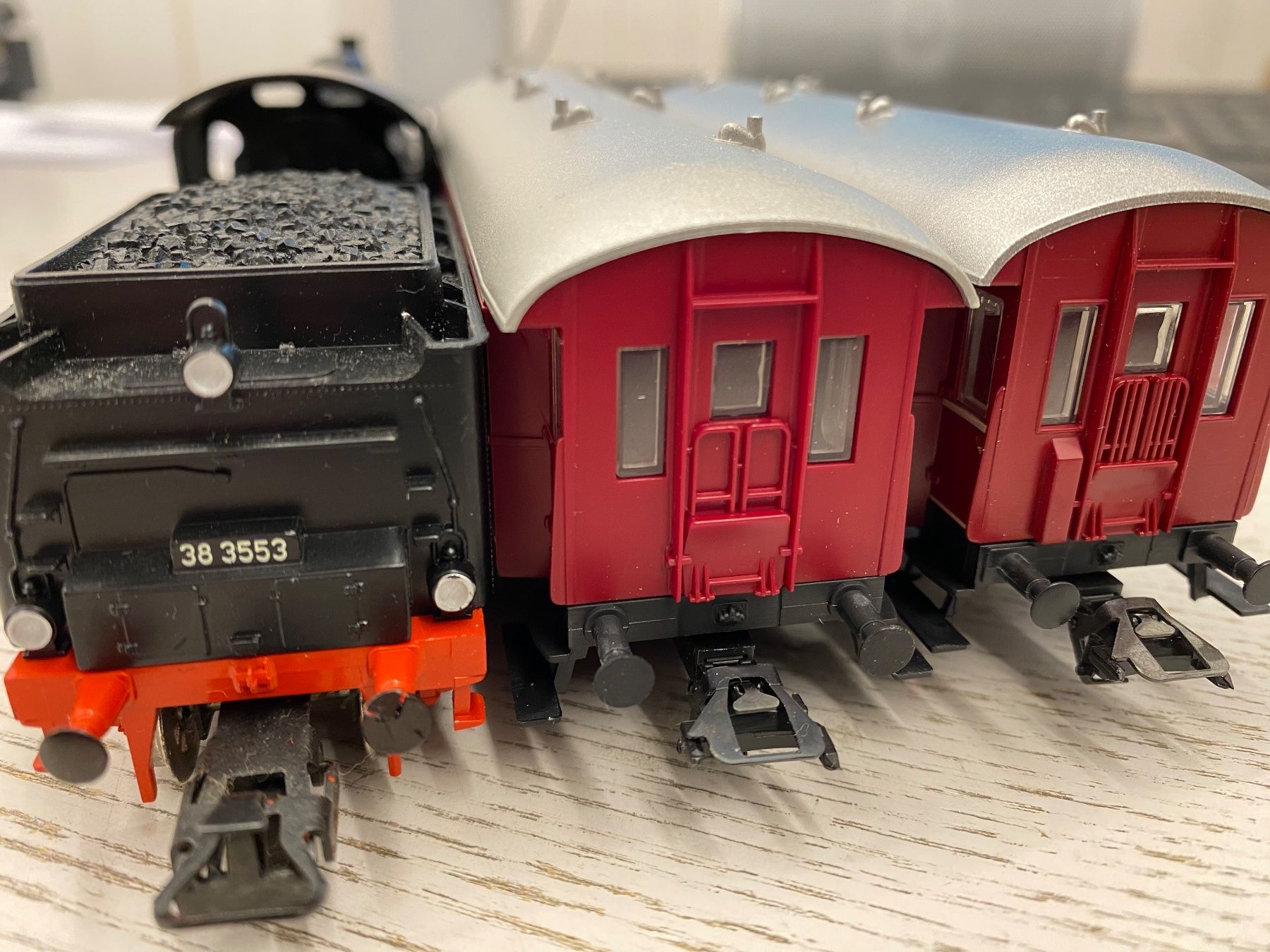Märklin Modelleisenbahnen: Märklin 3099 DB BR 38 Personenzug – Gebraucht aus Lupsingen von New-Haven 5