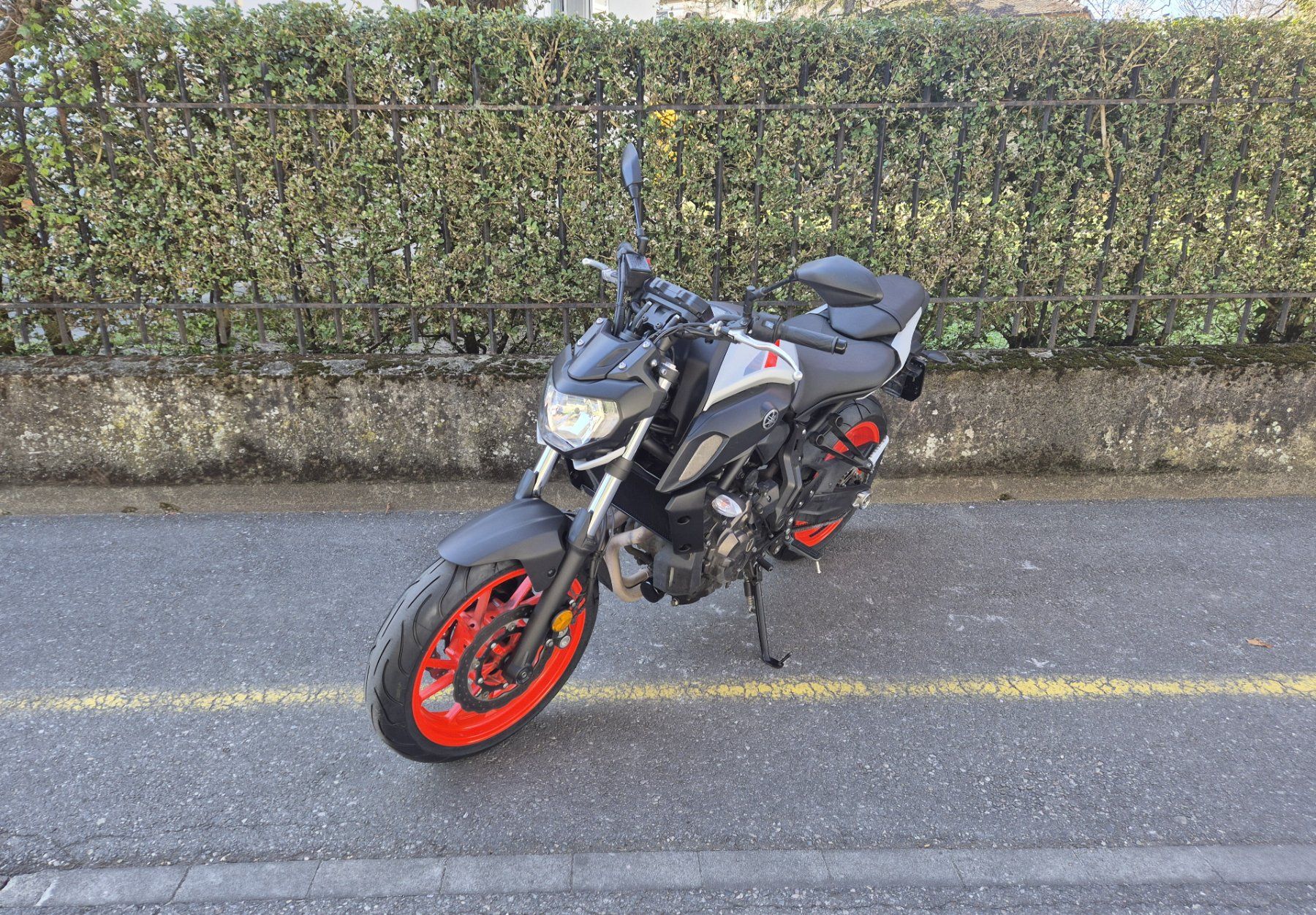 Yamaha Strada: YAMAHA MT-07 ABS (35kW) – Usato da Yverdon-les-Bains venduto da MotoMark 2