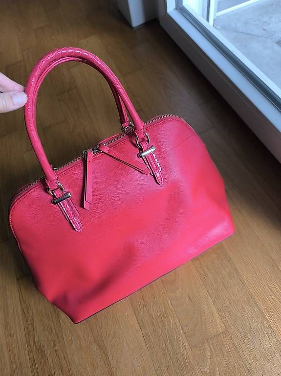 Borse da donna: Rote Guess Handtasche – Usato da Ipsach venduto da Rogado 2