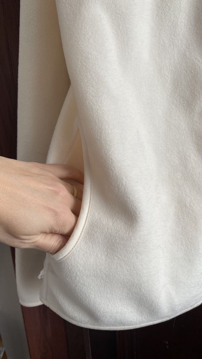 Jacken: Fleecejacke Jacke – Gebraucht aus Obfelden von tan_9lj9 1