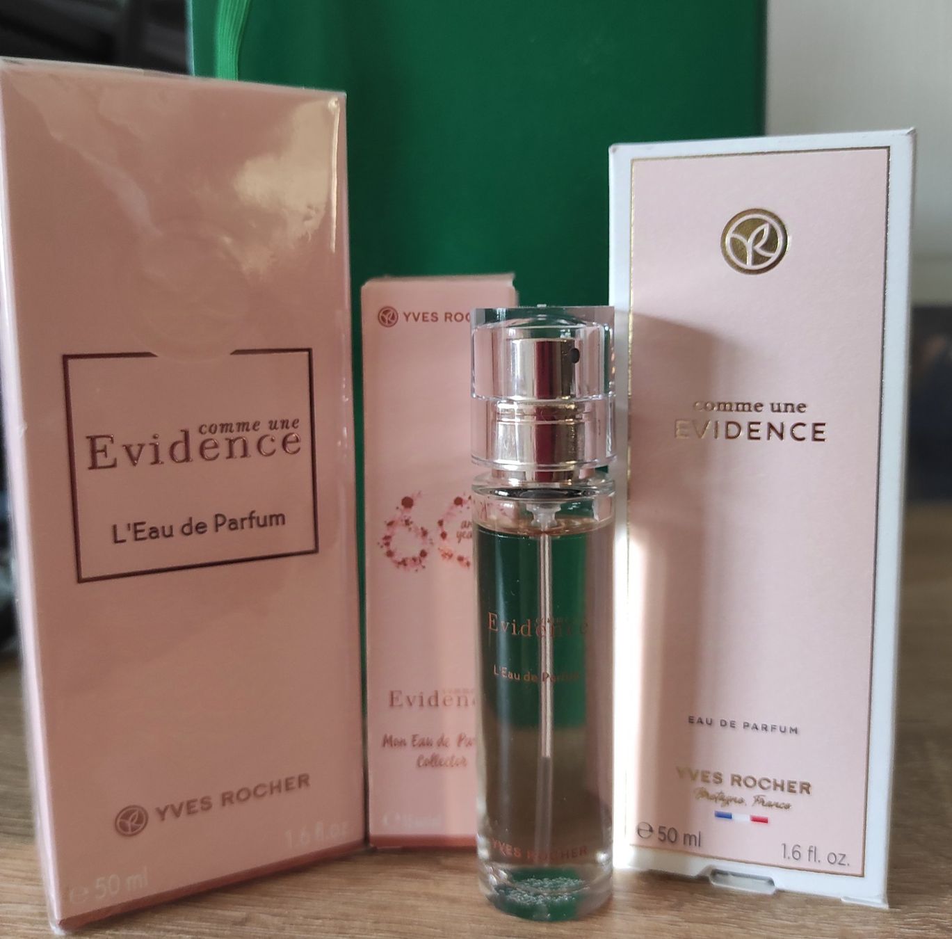 Yves Rocher Profumi & Eau de Toilette: Parfum Comme une Évidence Yves Rocher lot – Nuovo e nell'imballaggio originale da Renens VD venduto da cla_7zv5