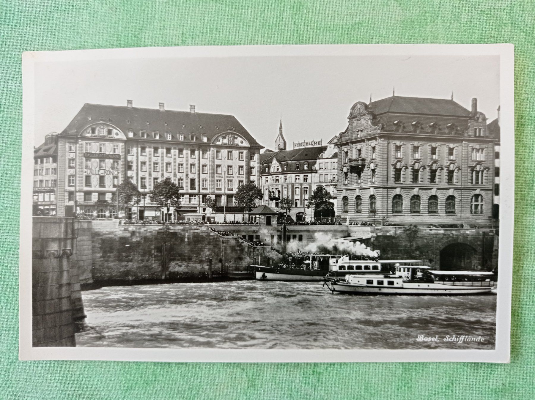 Ansichtskarten: Ansichtskarte Basel Schifflände 1932 mit Dampfschiff – Gebraucht aus Aadorf von Greg19