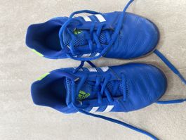 Chaussure de gym Addidas 32