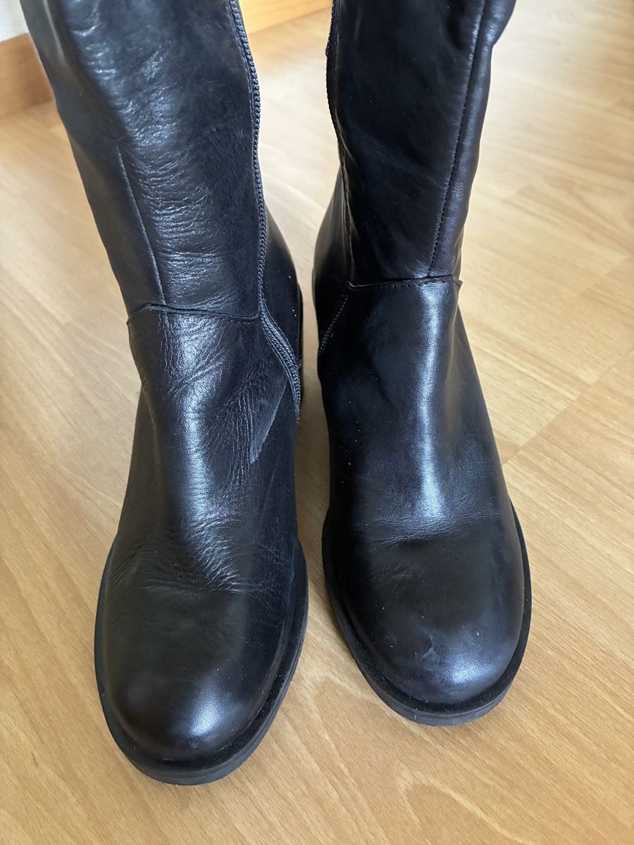 Scarpe da donna: Bottes en cuir noir Caprice – Usato da Biel/Bienne venduto da Lianumi 2