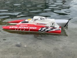 Rennboot RC