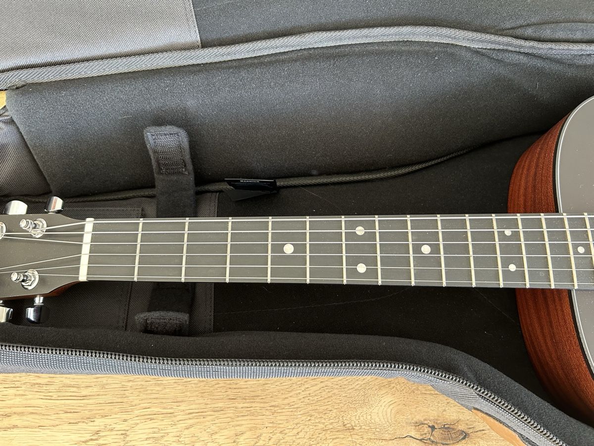 Martin & Co. Strumenti musicali: Martin Dreadnaught Jr - E Excellent Condition LEFT Handed - – Usato da Hallwil venduto da ejackson13l 4