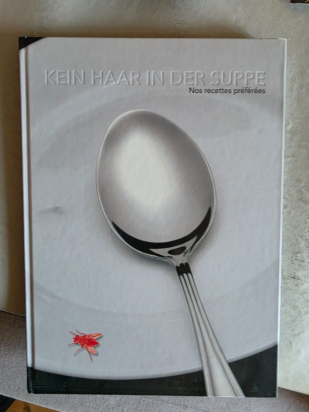 Bücher: Kein Haar in der Suppe - Marc Riedo – Gebraucht aus Walterswil BE von Lonitti