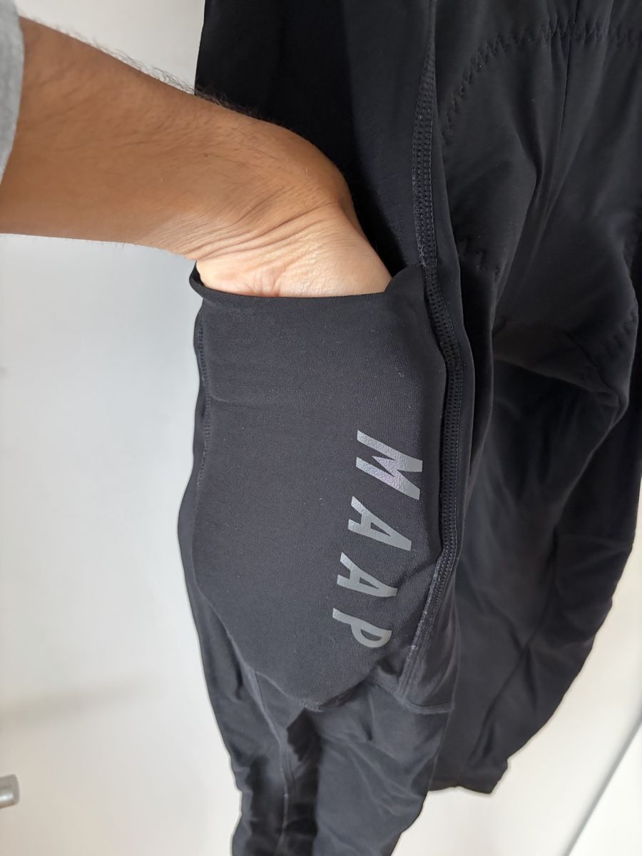 Pantalons: MAAP long cargo bibs – Neuf (Voir description) à Zürich par von_sj9s 2