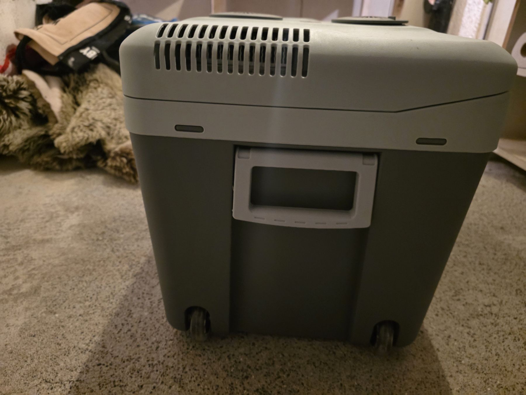 Frigoriferi & Refrigeratori: Elektrische Kühlbox tectake grau gebraucht – Usato da Adligenswil venduto da sge_8hnm 4