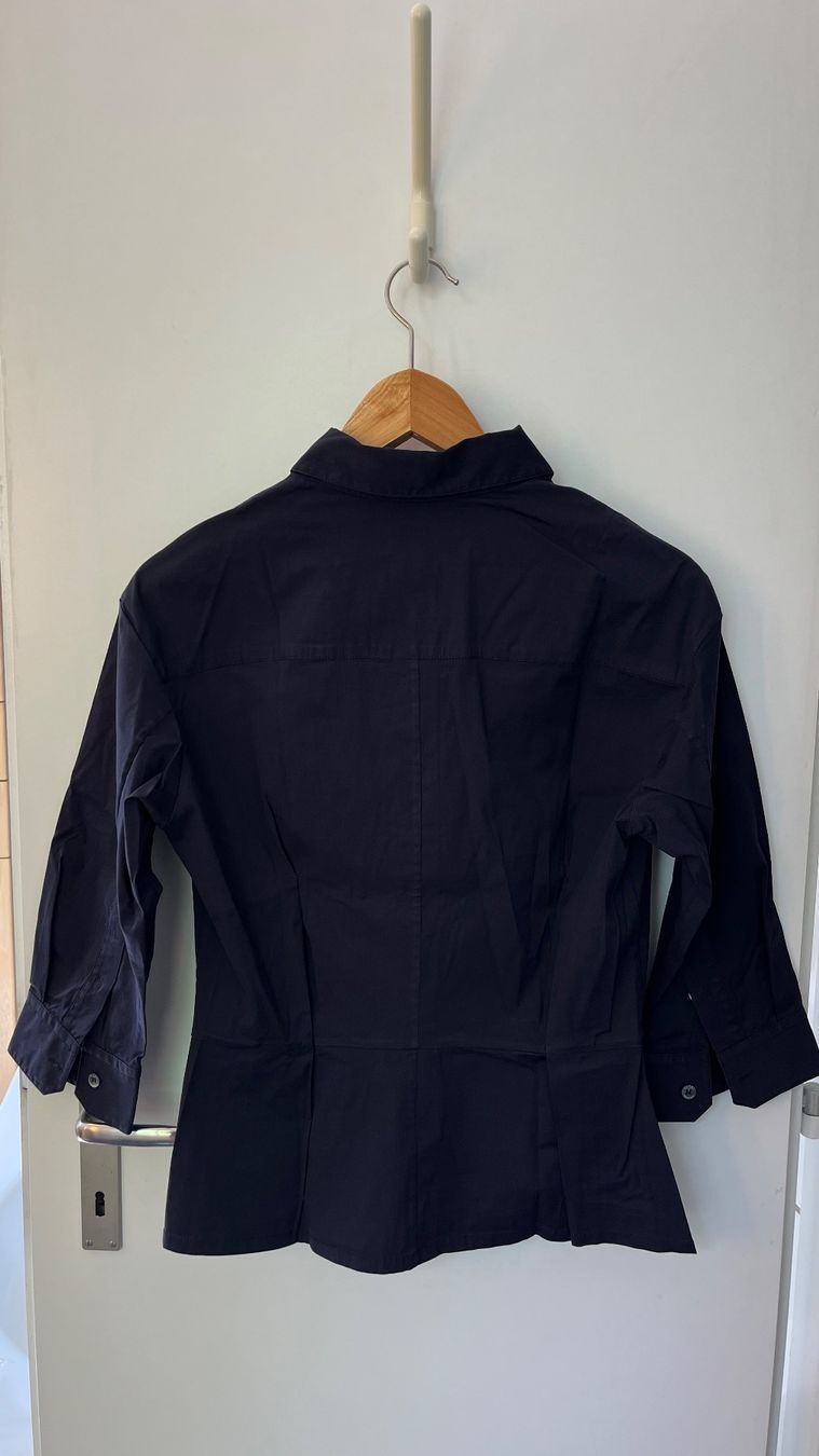 Prada Blusen: PRADA Damenbluse dunkelblau – Gebraucht aus Küsnacht ZH von Floor1an 3