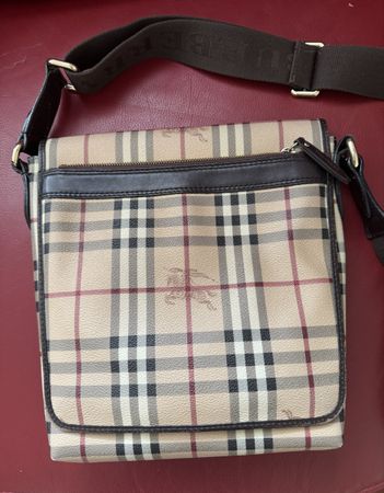 Sac besace Burberry motif check, bandoulière, marron beige