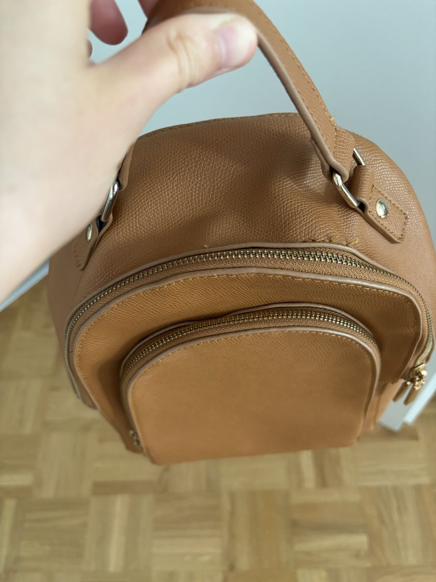 Zaini: Kleiner Rucksack in Cognacbraun – Usato da Luzern venduto da aloevira 3