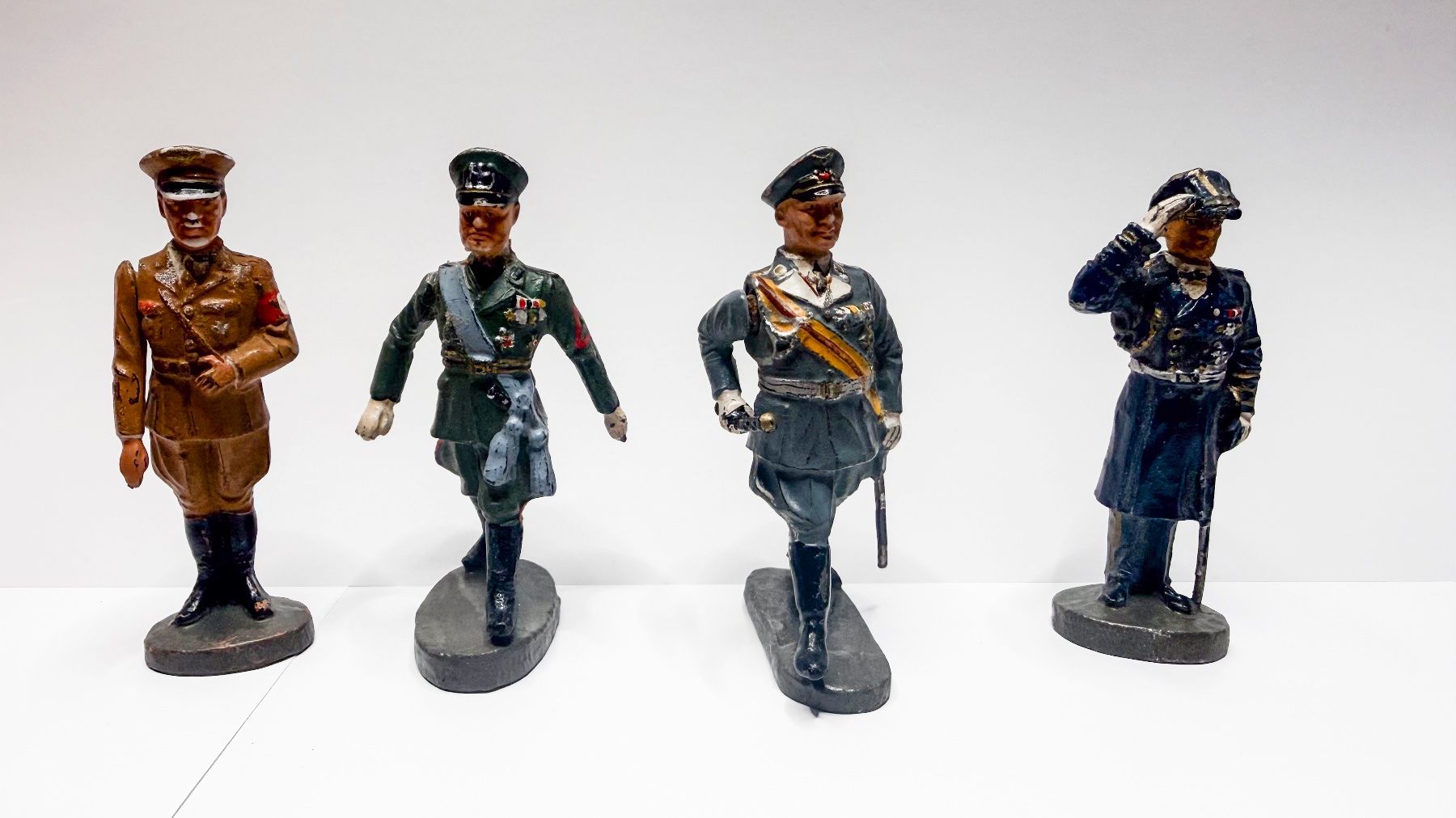 Figuren: Elastolin & Lineol & Schusso 2. Weltkrieg Figuren SET – Gebraucht aus Forch von tieckr 1