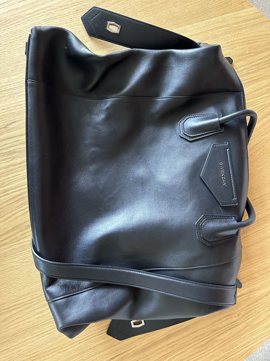 Givenchy Borse: Sac Antigona soft Xl de Givenchy – Nuovo (secondo la descrizione) da Montpreveyres venduto da Donlaeti25