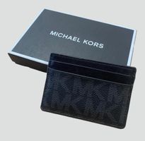 Michael Kors Cardholder & Keychain Set New