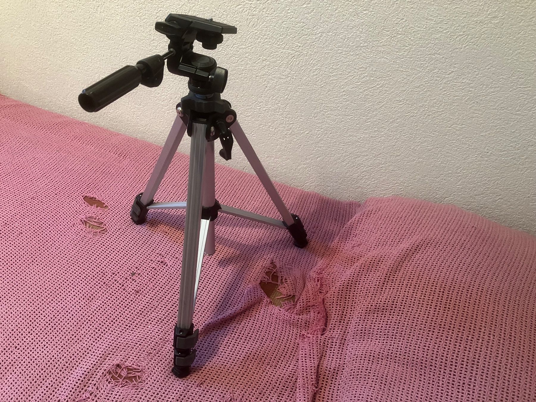 Treppiedi & Teste: SLIK 35D Profi Aluminium Dreibein Stativ – Nuovo (secondo la descrizione) da Interlaken venduto da zingu 6