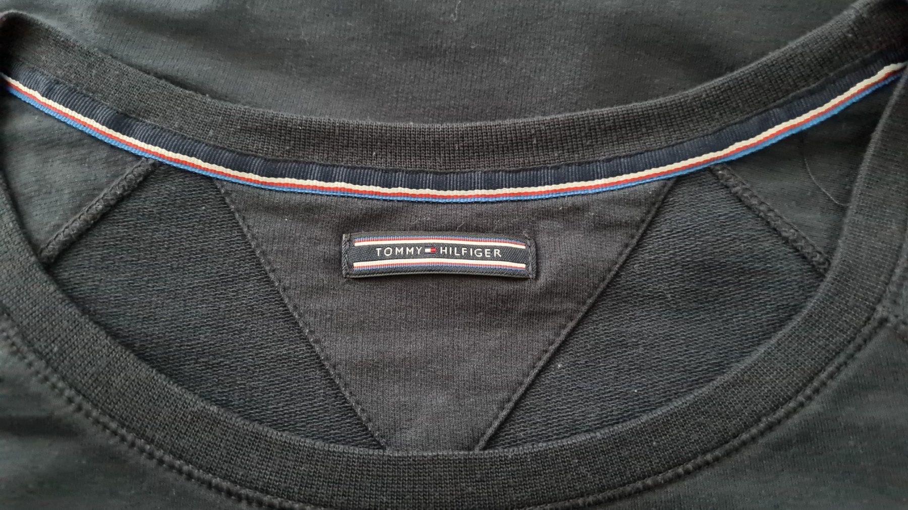 Tommy Hilfiger Maglioni & Felpe: Tommy Hilfiger Pullover dunkelblau in M – Usato da Jona venduto da hen_7fyc 4