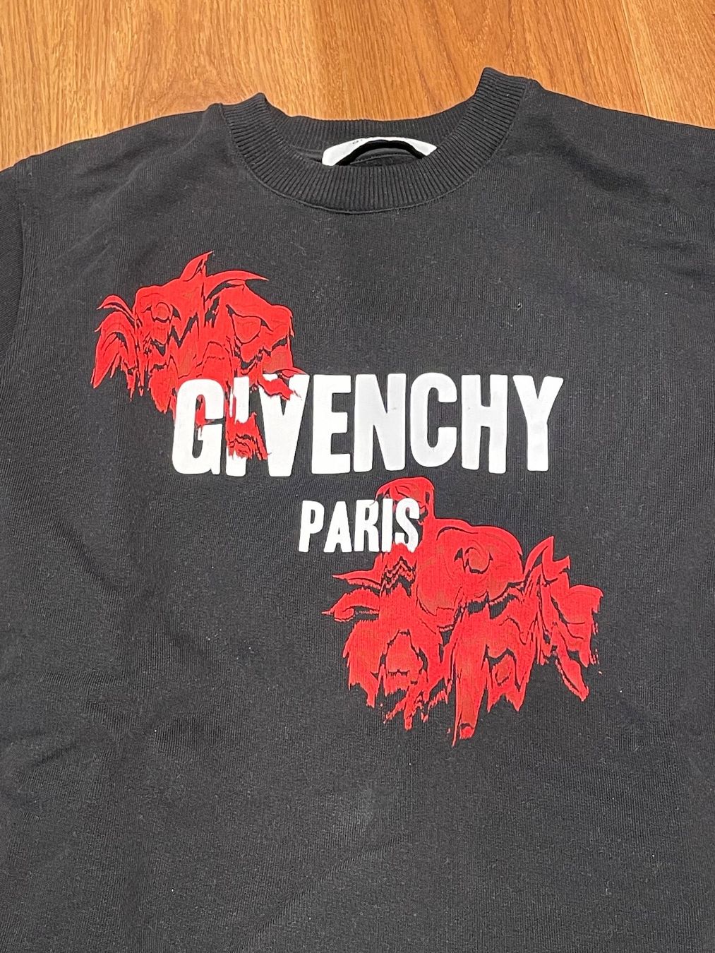Givenchy Pullover & Sweatshirts: Original Givenchy Sweater – Gebraucht aus Wangen SZ von el_paso08 1