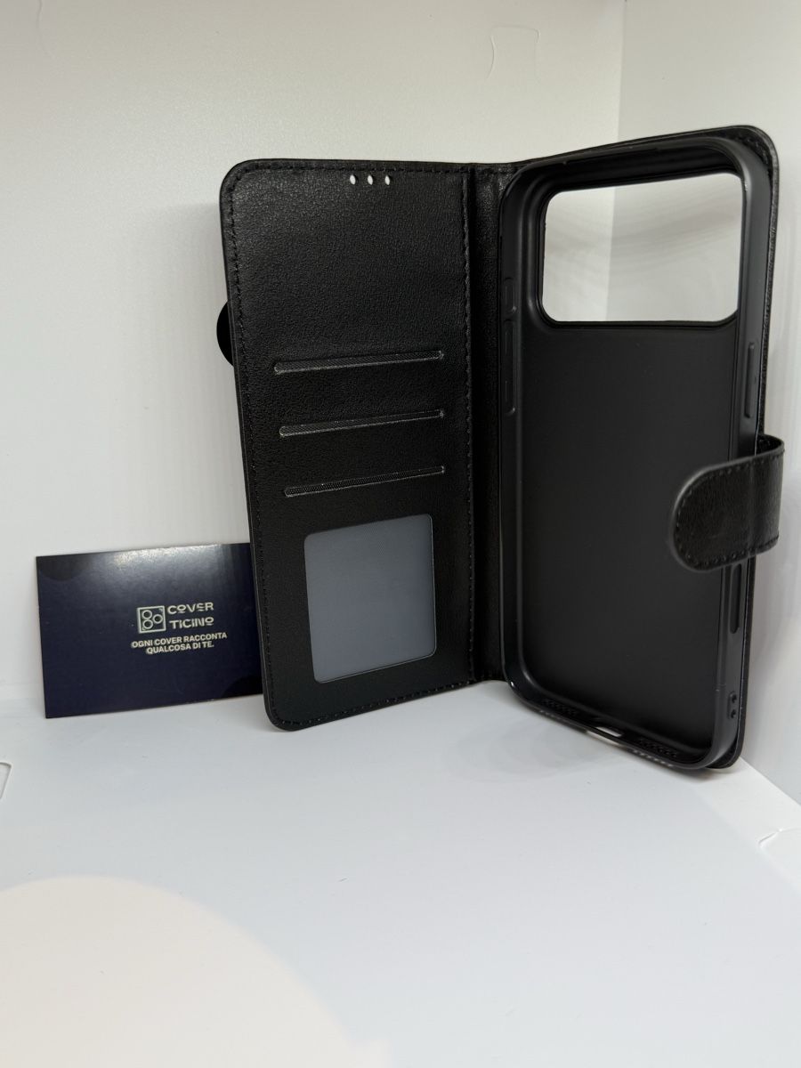 Coques & Protection écran: Vendo cover per iPhone 17 Pro Max – Neuf avec emballage d'origine à Cadenazzo par met_5tsn