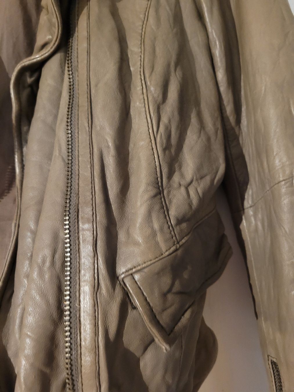 Jacken: Veste cuir kaki xl – Gebraucht aus Echallens von frimousse2008 1