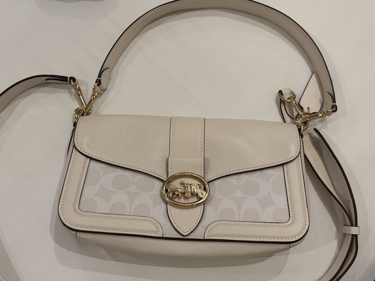Coach Borse da donna: Coach Georgia Chalk Shoulder Bag – Usato da St.Josefen venduto da lop_lh8d 7