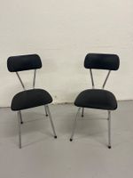 Zwei schwarze Designer Sedia Stühle aus den 1970er Jahren