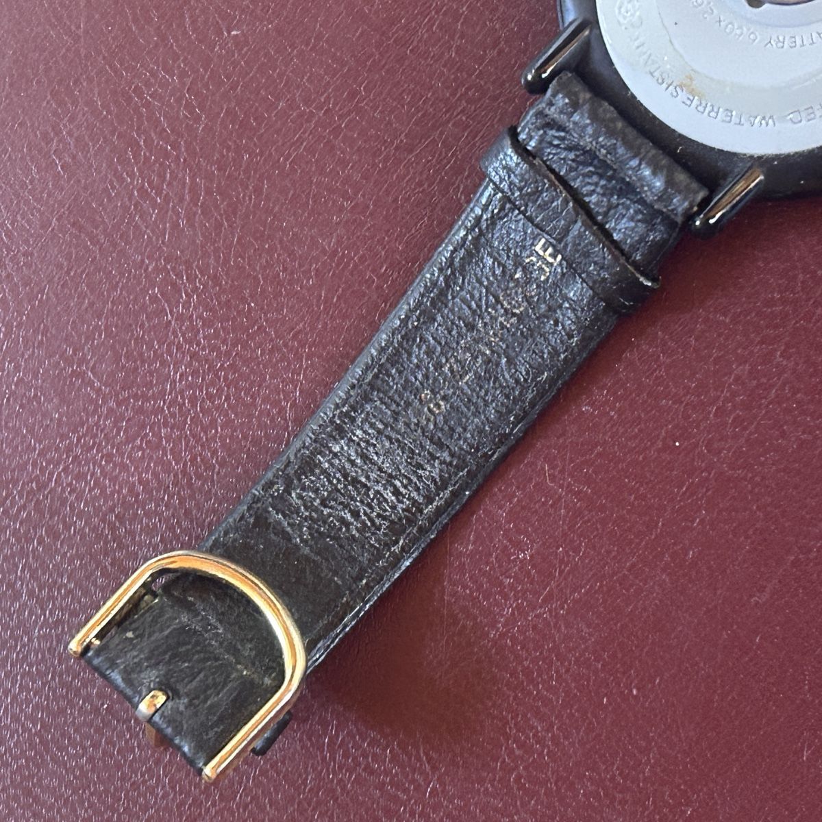 Swiss Orologi: Vintage Armbanduhr schwarz Designer  – Usato da Laufen venduto da Bellavitaboom 3